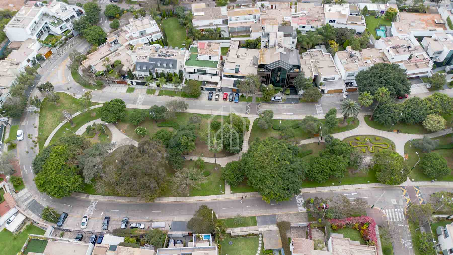 casa en venta en san isidro frente parque acosta-45