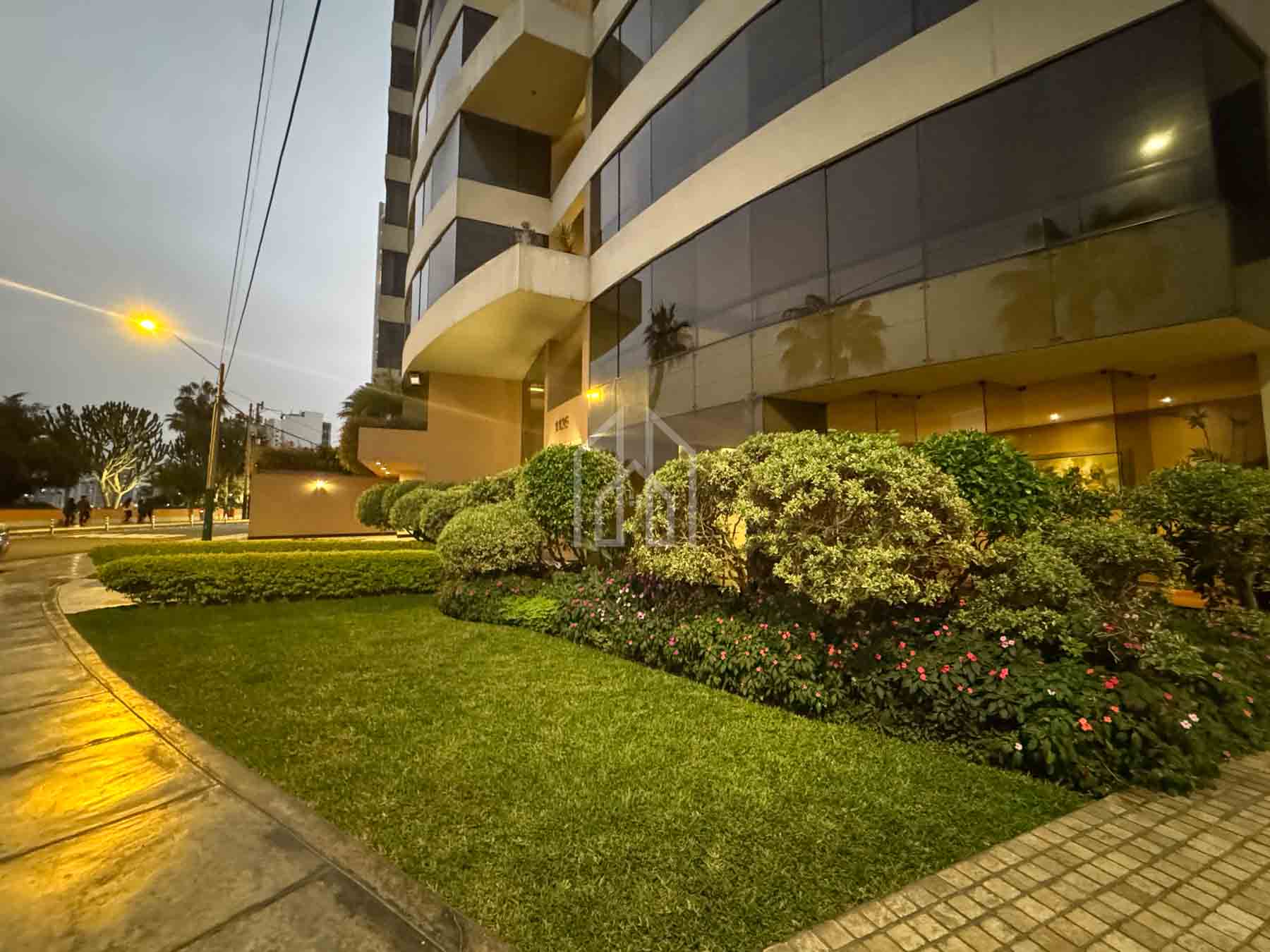 departamento en venta malecon de la reserva-48