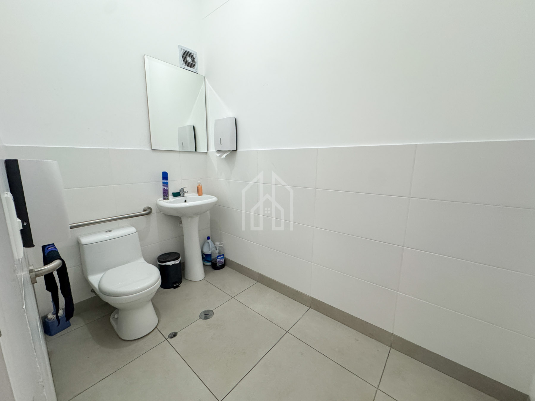 local comercial en alquilerla victoria arriola-10