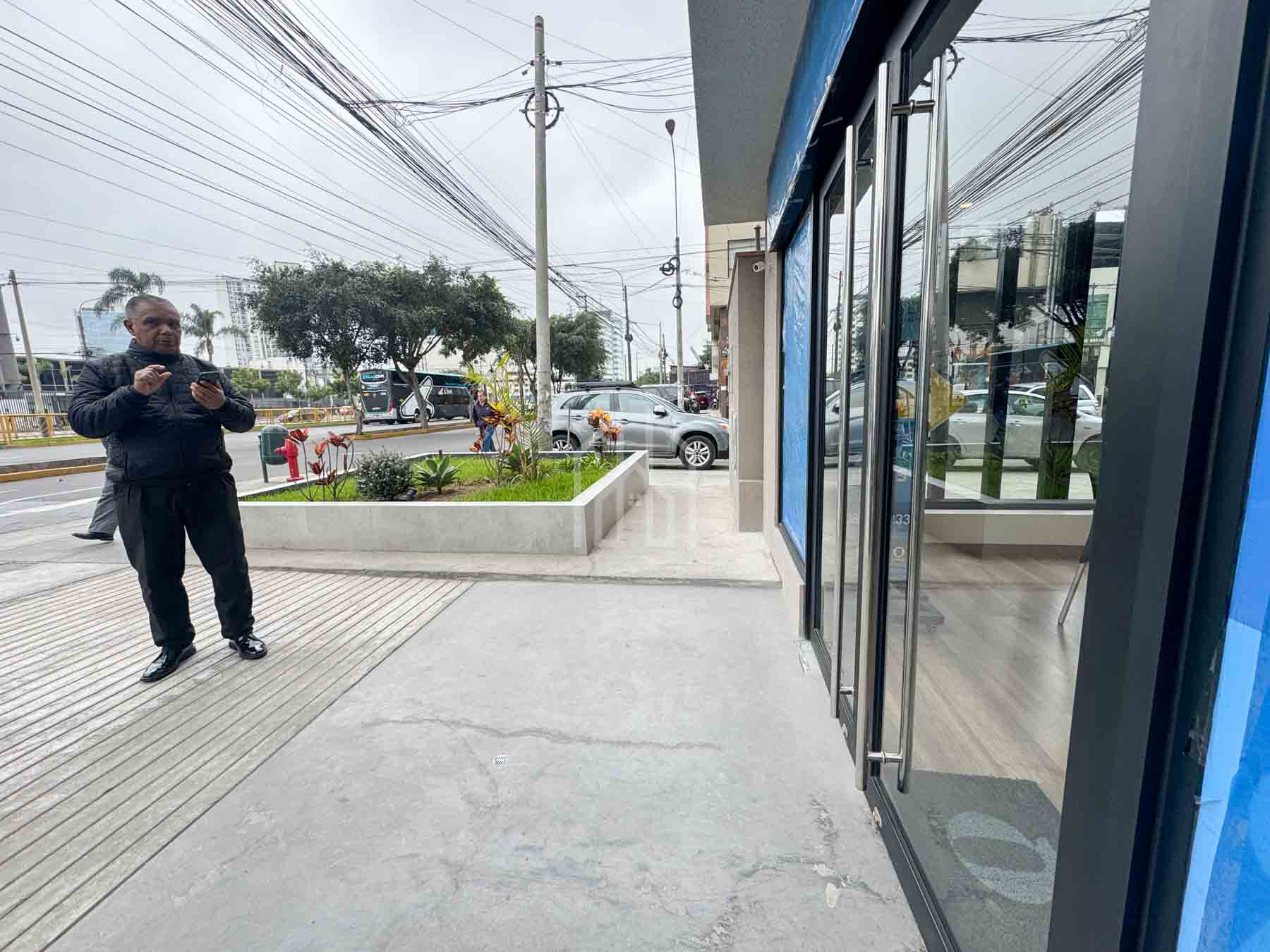 local comercial en alquilerla victoria arriola-3