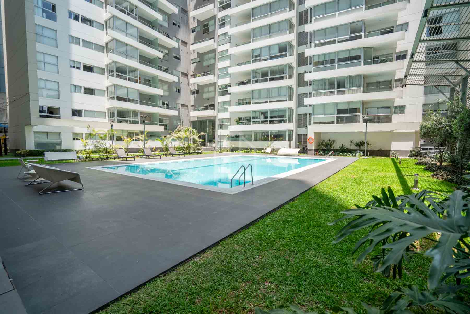 departamento en venta edificio moon surco golf los incas-15