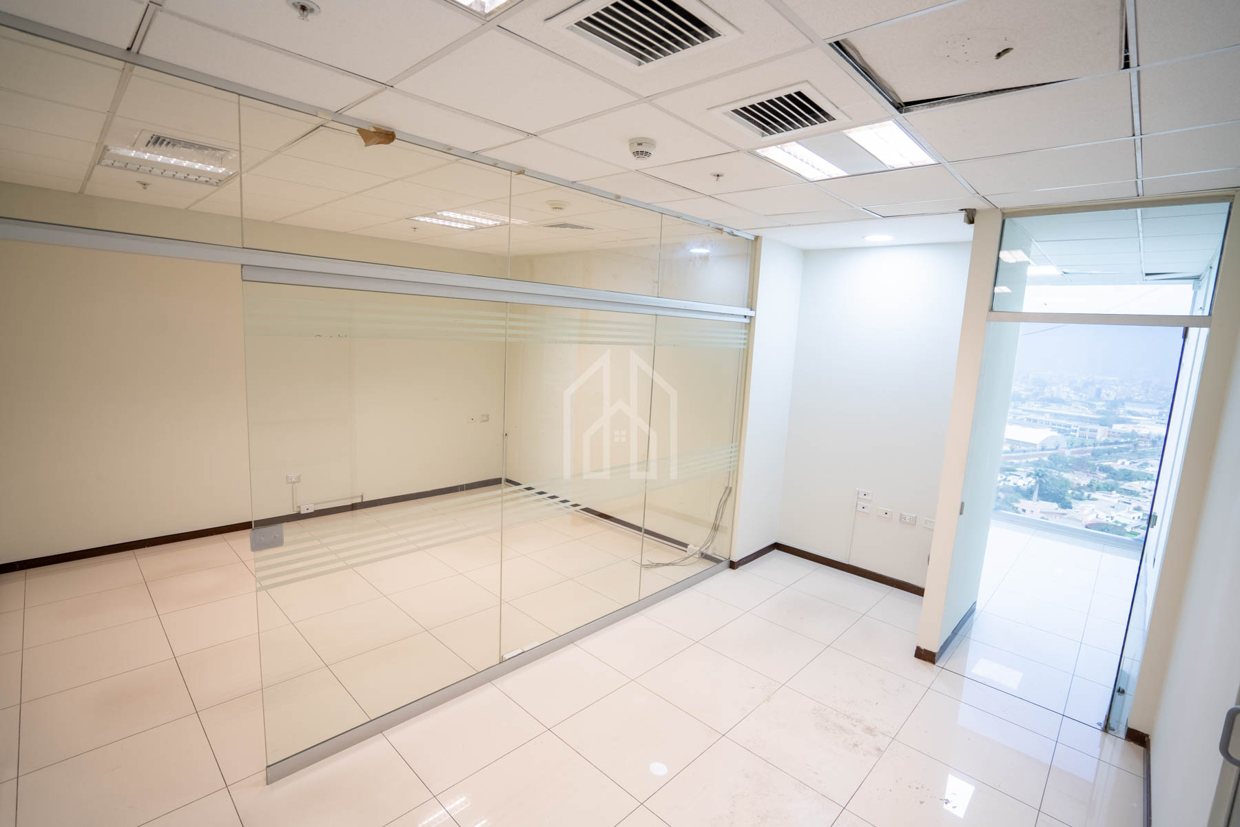 oficina en venta capital golf los incas-23