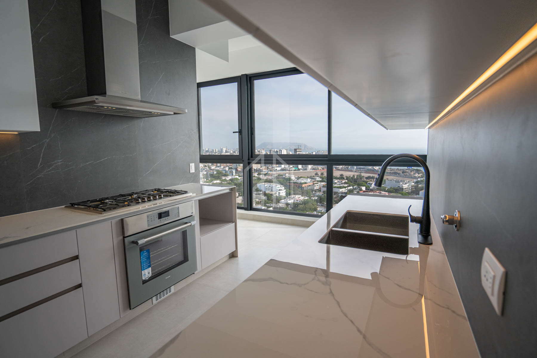 departamento en venta departamento penthouse golf san isidro-21