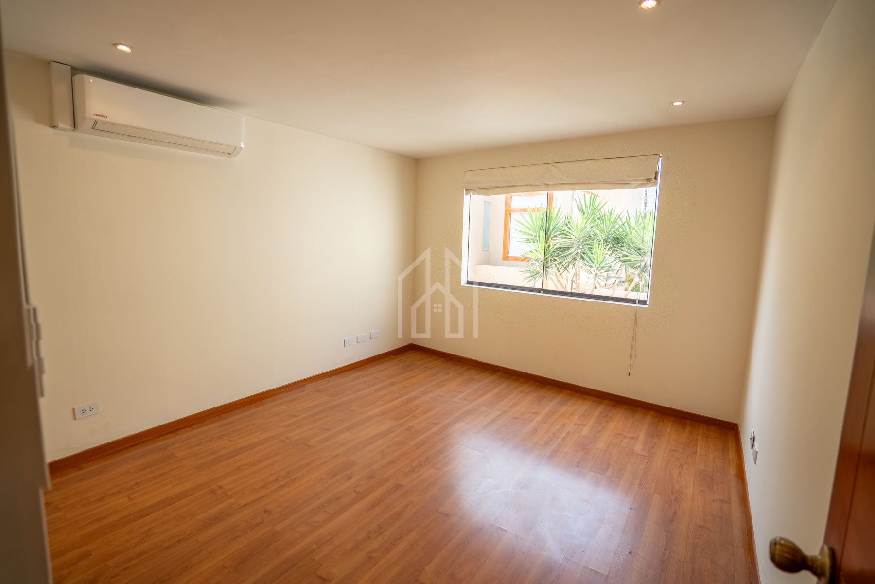 casa en condominio en venta tres marias surco-27