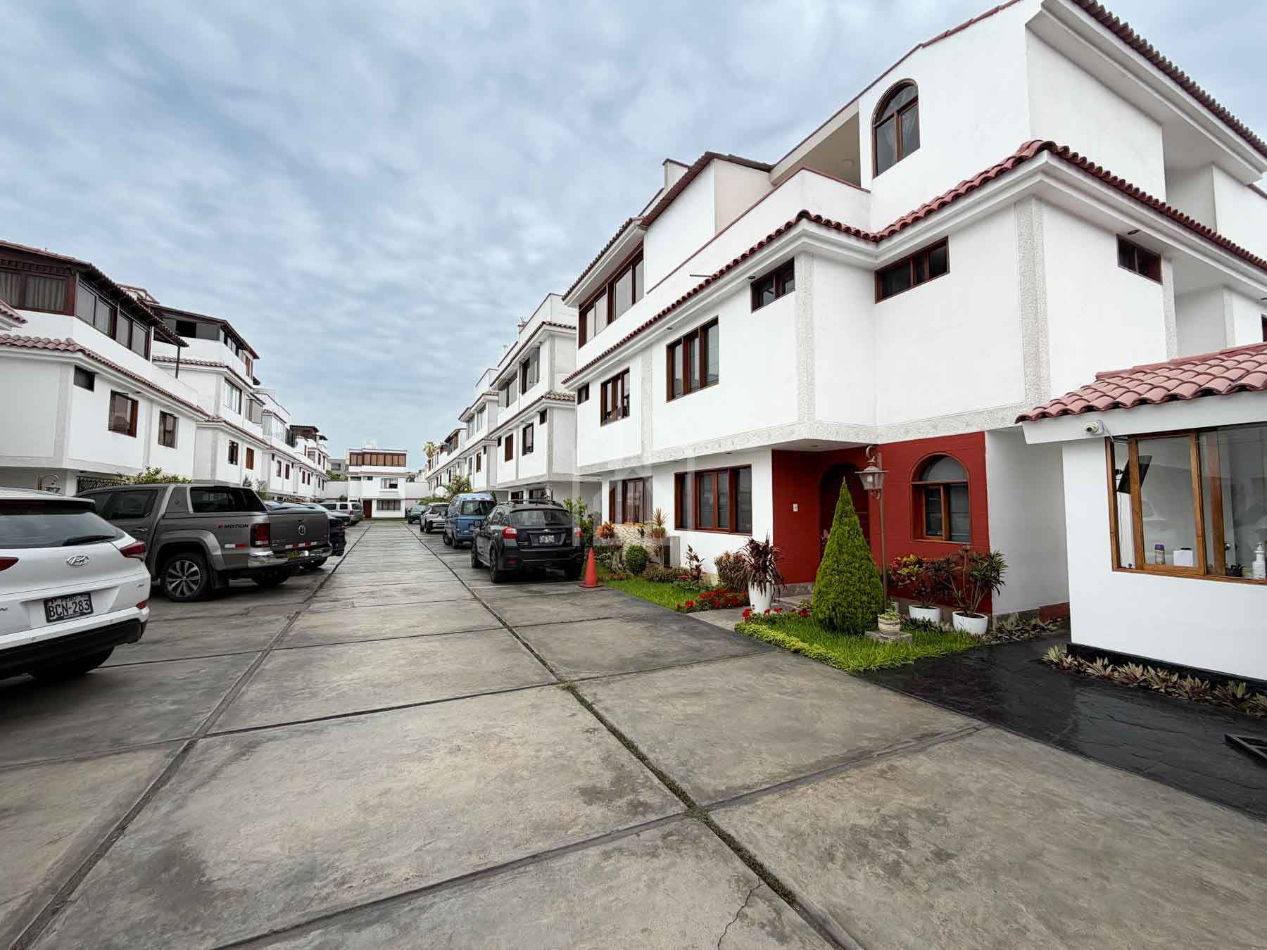 casa en venta condominio surco-3