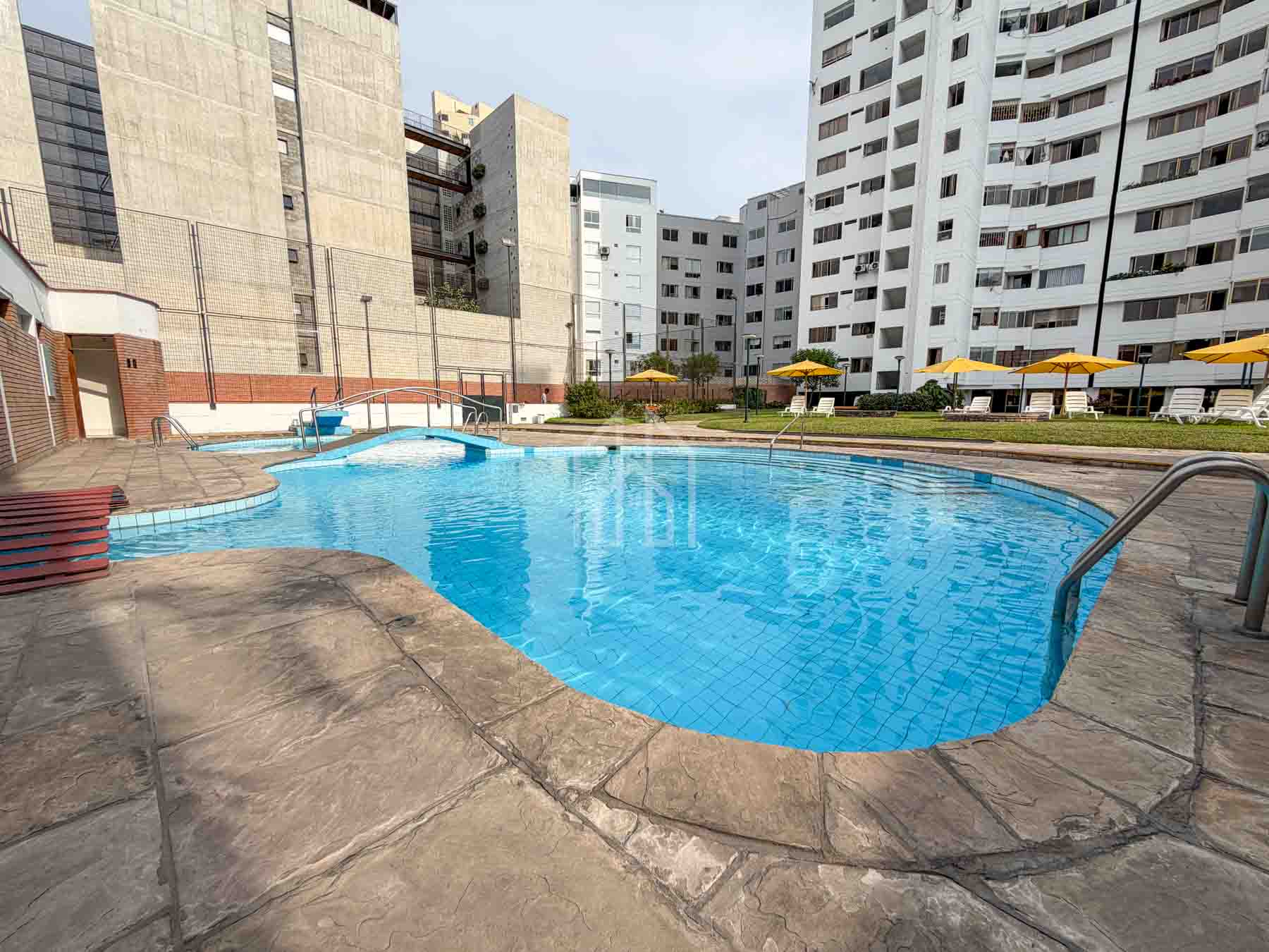 departamento en venta en san isidro frente al golf-22