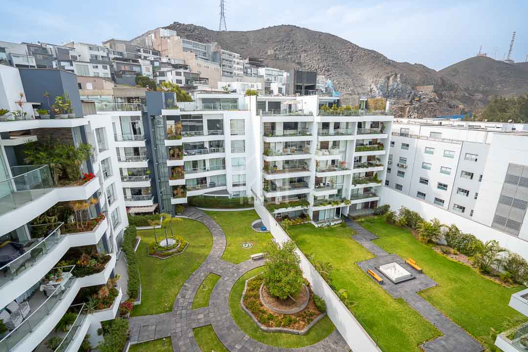 departamento en venta en surco golf los incas-24