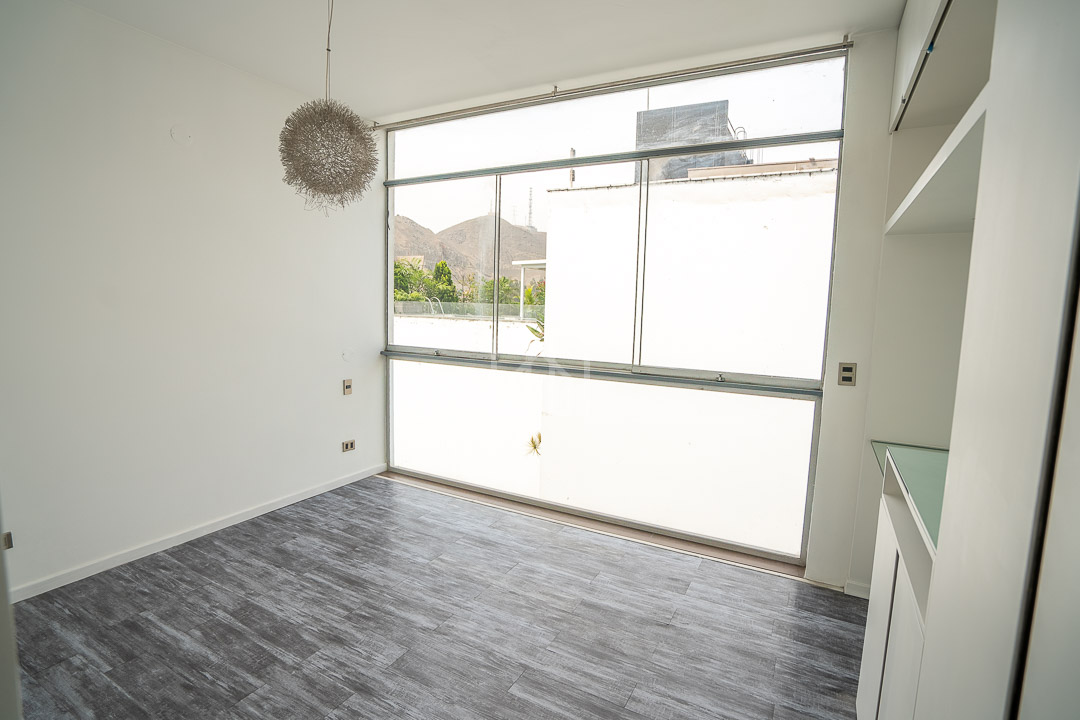 departamento en venta en surco golf los incas-30