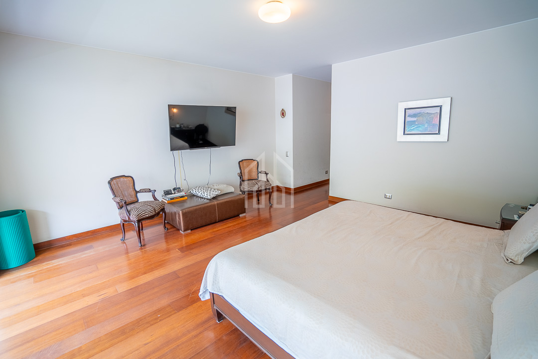 departamento en venta en surco golf los incas-28