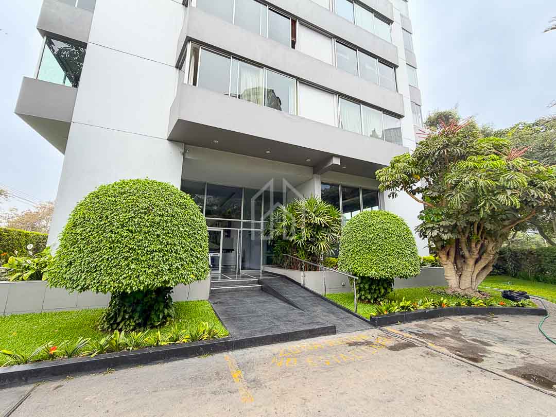 Amplio depa Av. Arequipa