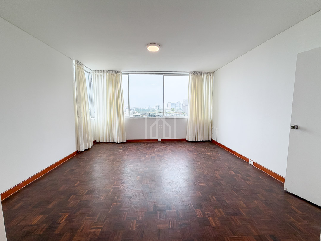 Departamento en venta o alquiler arequipa con santa cruz miraflores-23