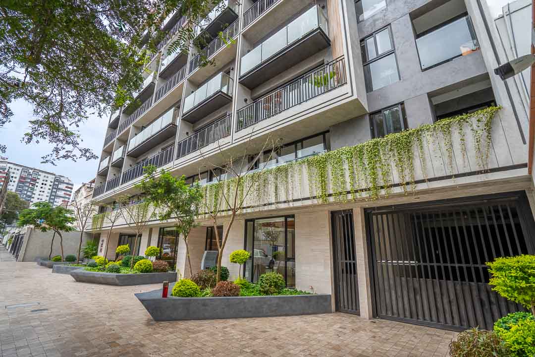Flat de Estreno Av. VN Balboa