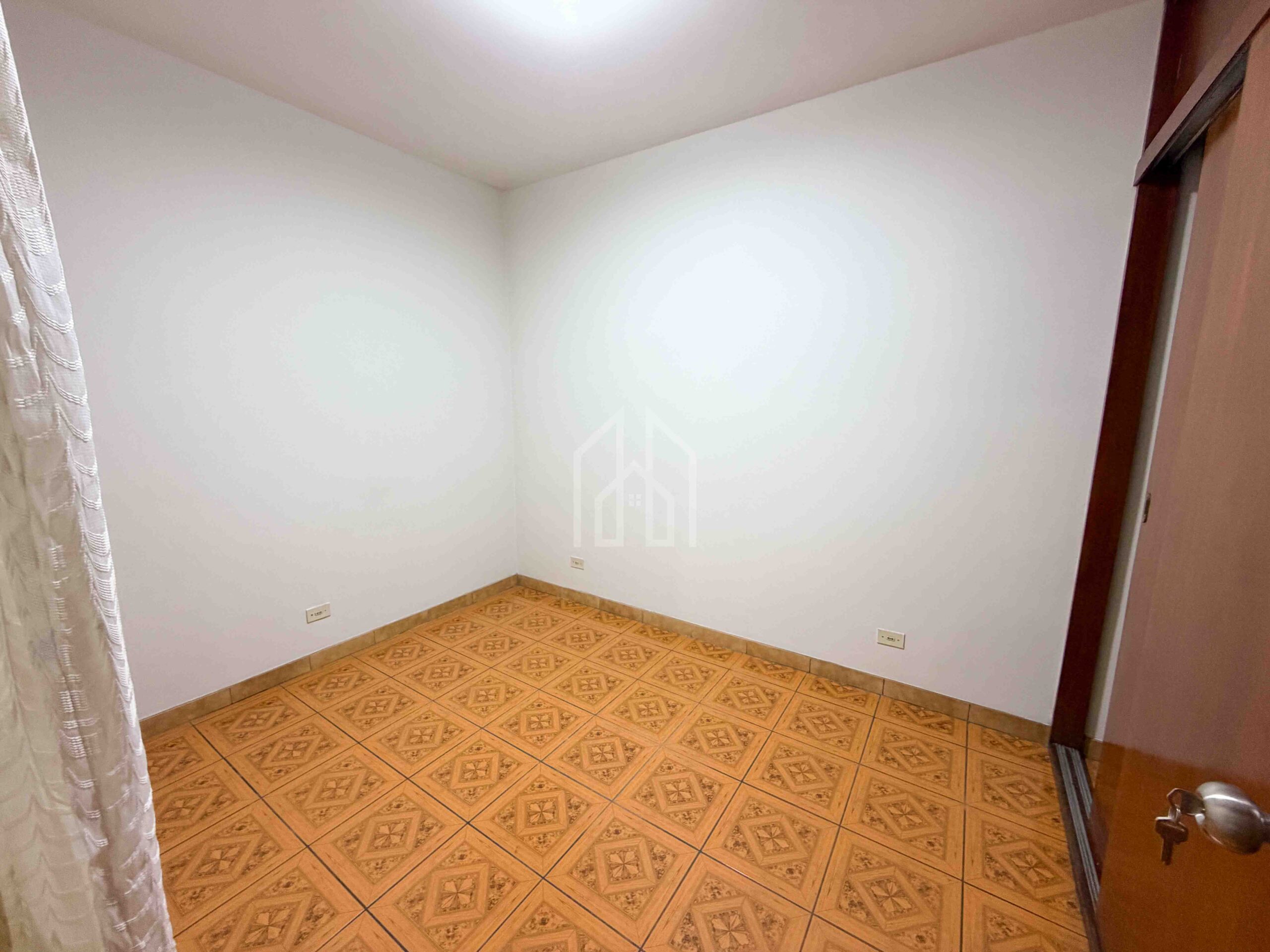 departamento en venta en surco cerca a estacion del tren-13