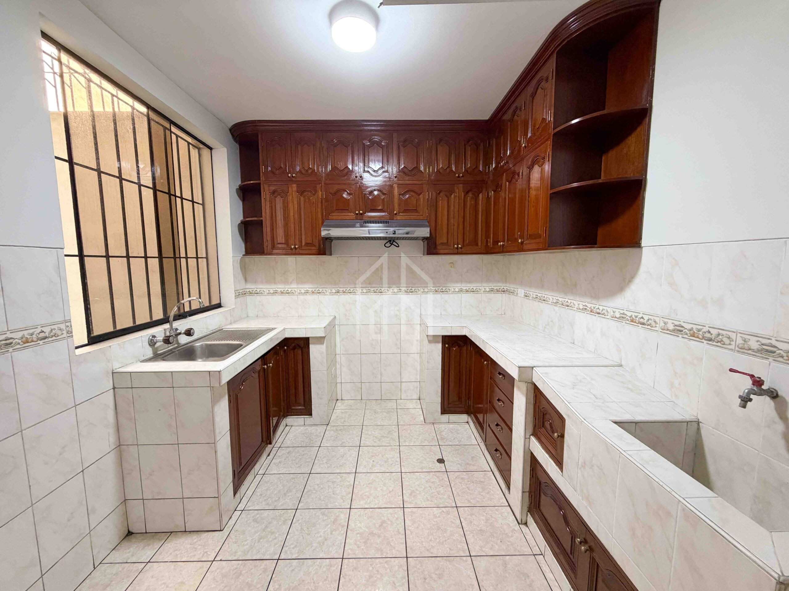 departamento en venta en surco cerca a estacion del tren-8