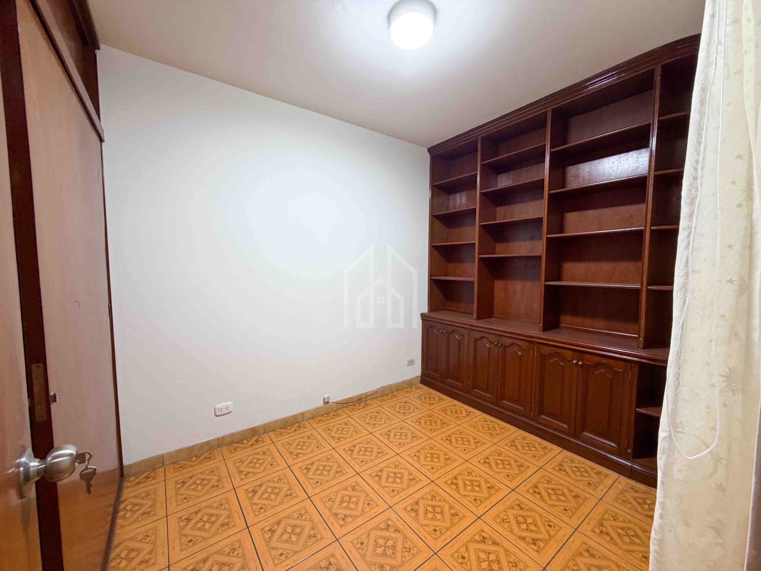 departamento en venta en surco cerca a estacion del tren-9