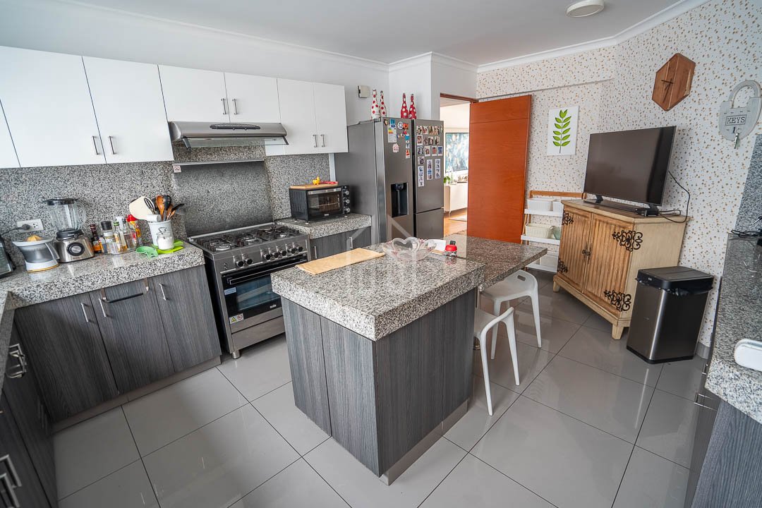 Departamento en venta en surco chacarilla HLobo-11