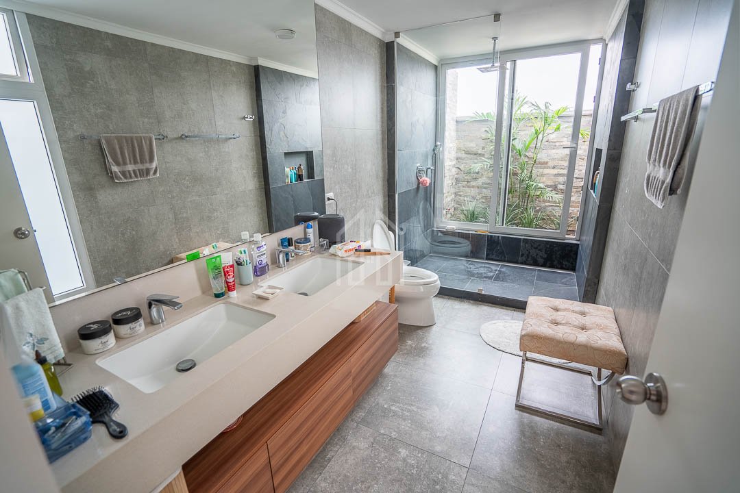 Departamento en venta en surco chacarilla HLobo-29