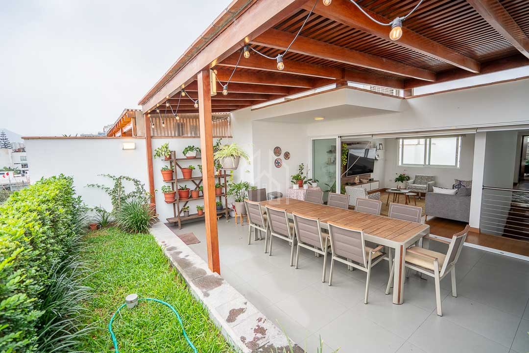 Departamento en venta en surco chacarilla HLobo-40