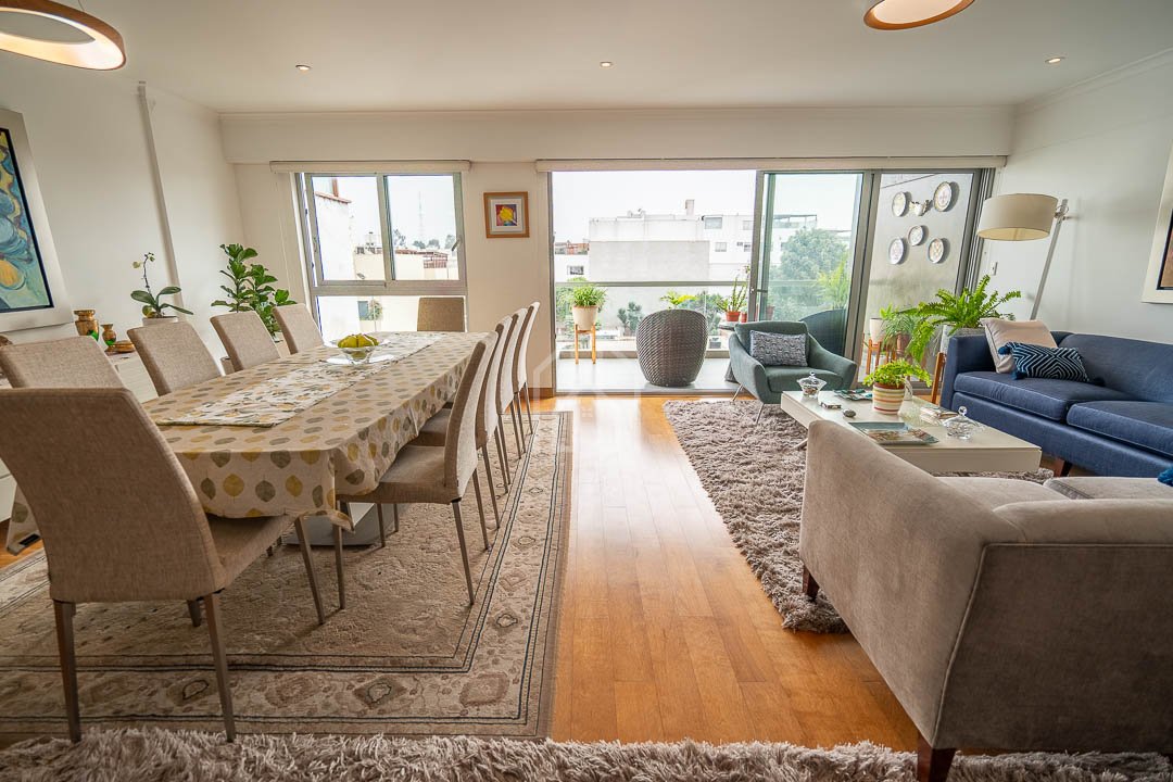 Departamento en venta en surco chacarilla HLobo-8