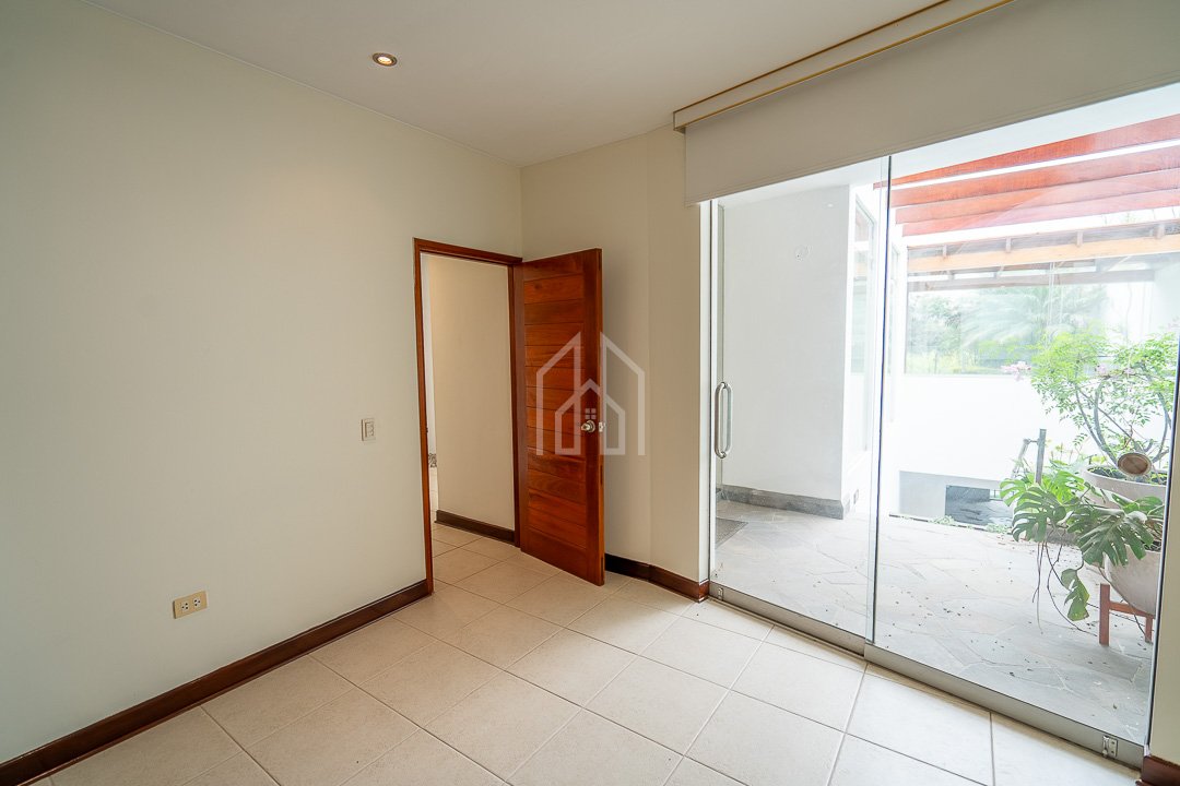 casa en venta condominio britanico surco-19
