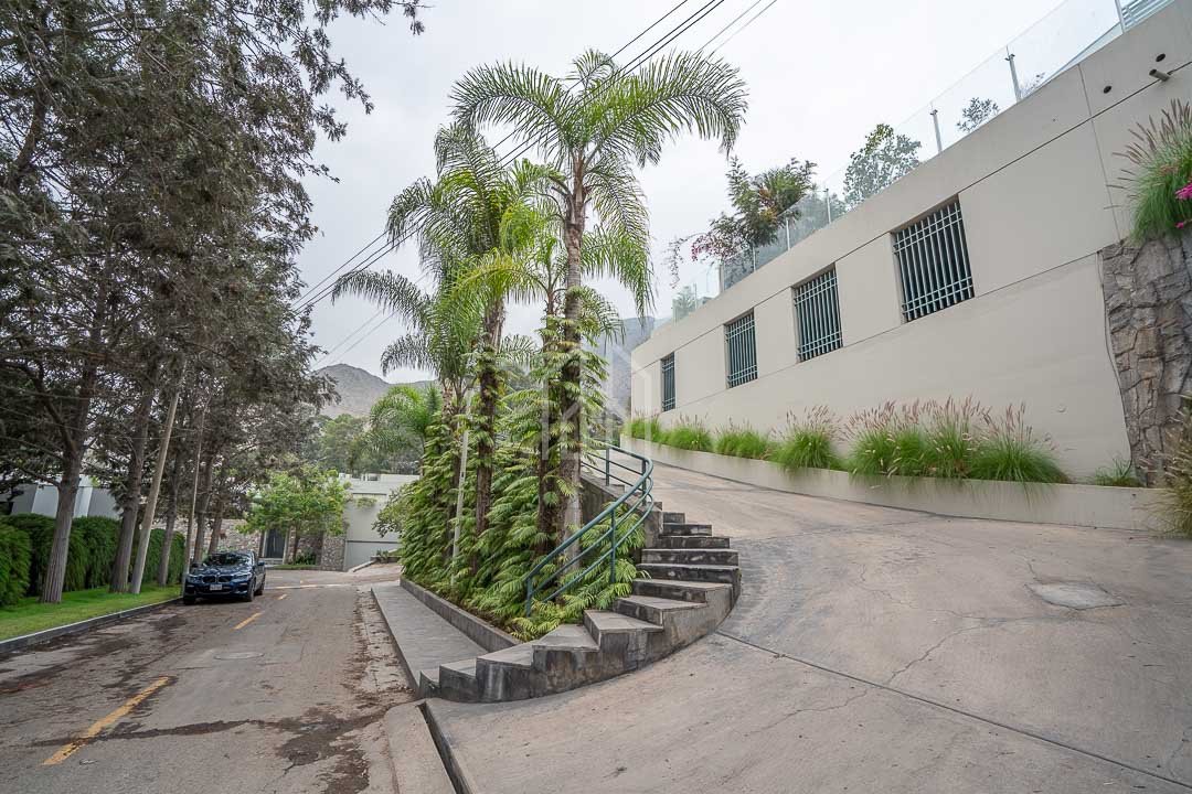 casa en venta condominio britanico surco-49