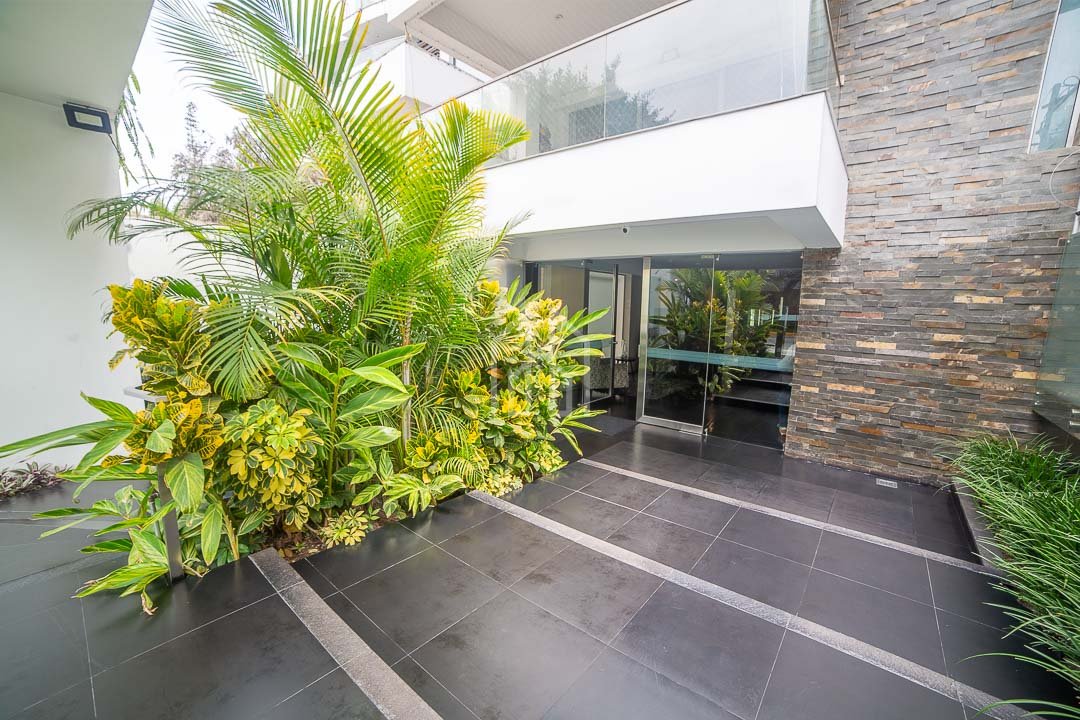 departamento en venta golf los incas surco-43